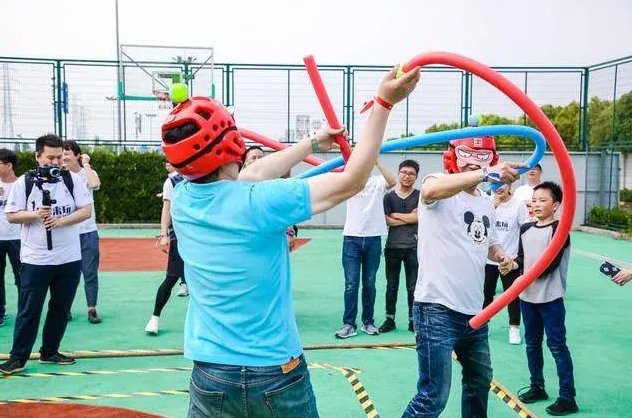 盲戰狂歡：蒙眼互打團建游戲大揭秘！